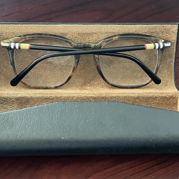 Burberry Frames - Picture 2 of 3